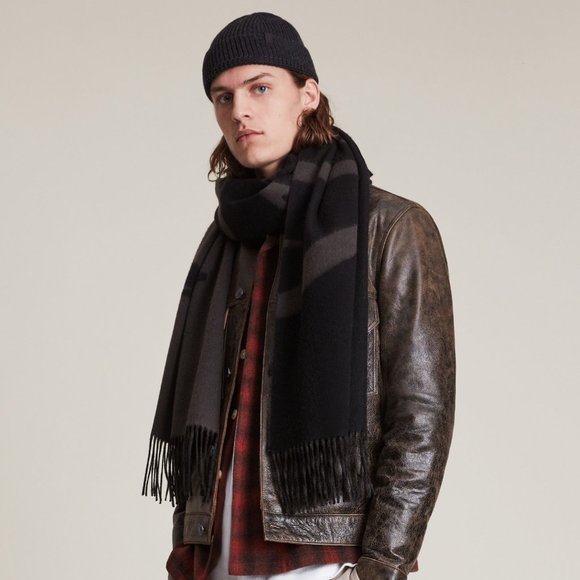 AllSaints Alon Reverse SCARF Wrap 100% Wool Unisex Army Green Black NEW $179 - Picture 3 of 9